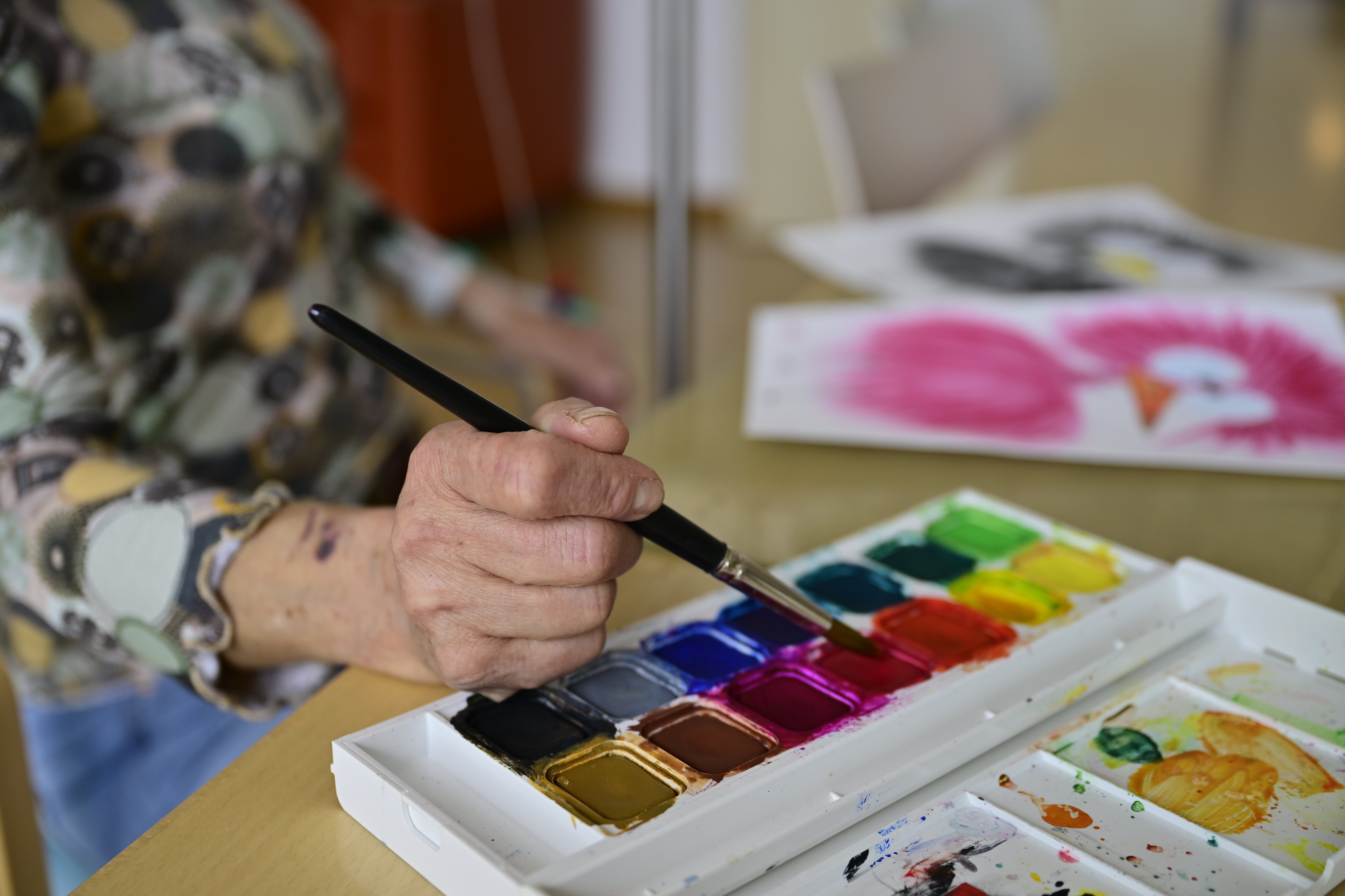 Der Förderverein unterstützt Behandlungsangebote wie die Kunsttherapie